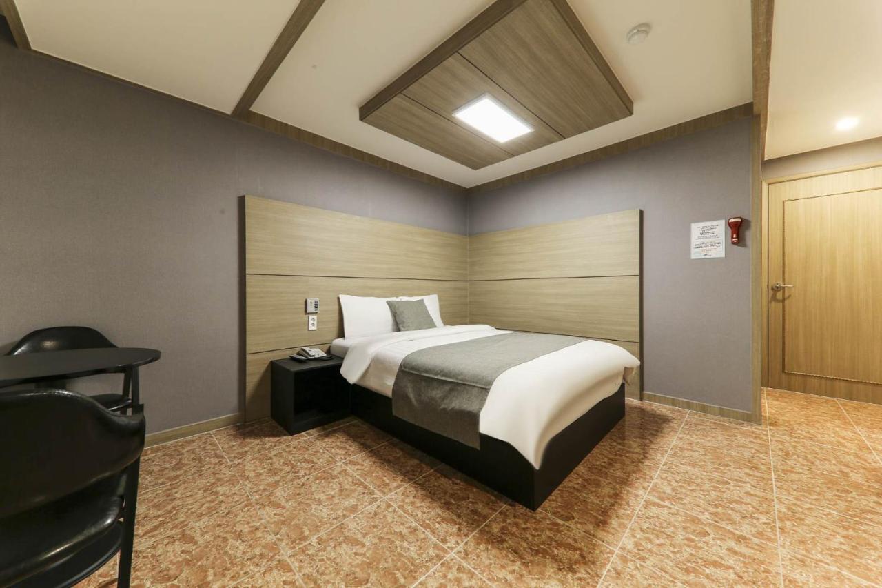 Major Hotel Jeju Exterior foto
