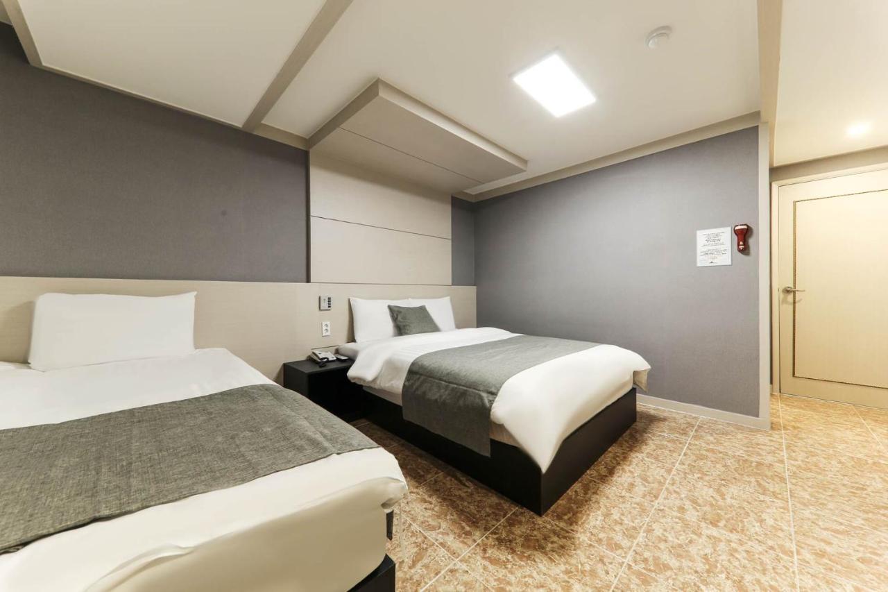 Major Hotel Jeju Exterior foto